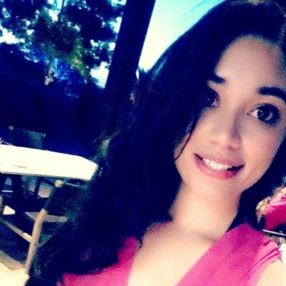 Meet your Posher, Alicia